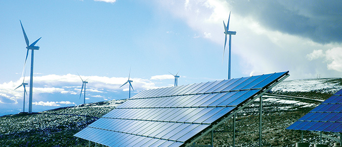 セントラルワシントンに設置されている風力発電のタービンと、太陽光発電のソーラーパネル
