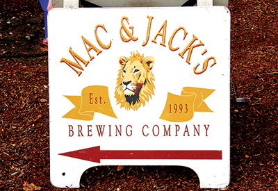 シアトルのブルワリー Mac & Jack's