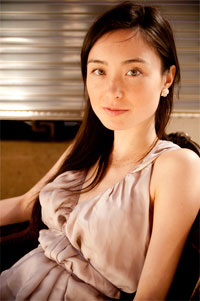 Emi Meyer　エミ　マイヤー　シンガーソングライター