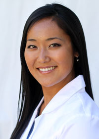 Overlake Vision Clinic 眼科医 光岡美菜