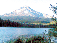 フッド山ー美しい 母のような山 アメリカ北西部 自然探訪 現地情報誌ライトハウス シアトル