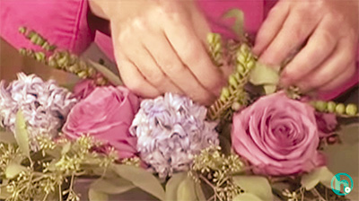 Flower arranging: How to arrange flowers like a pro