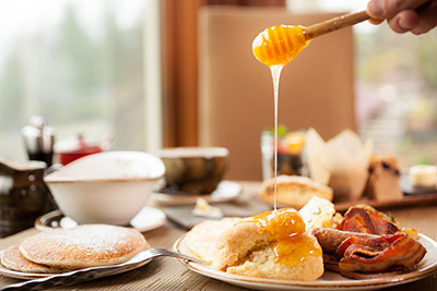 朝食名物のハチミツ