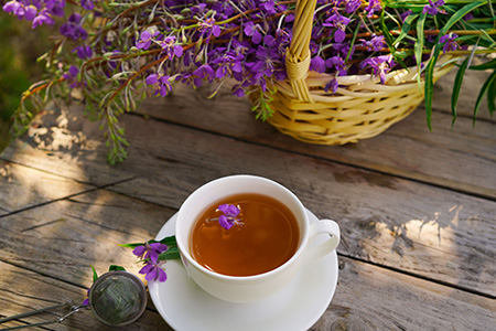 ロシアではファイヤーウィードをお茶にして、カフェインフリーのハーブティーとして古くから親しまれてきました